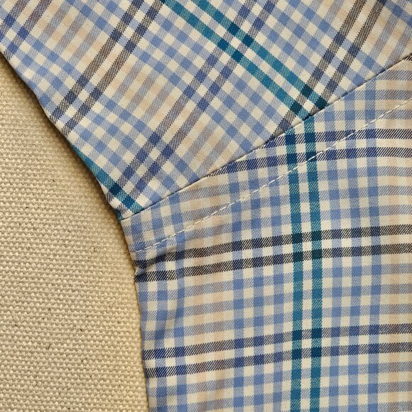 UNTUCKit Relaxed Fit Button Down XL - Picture 6 of 6